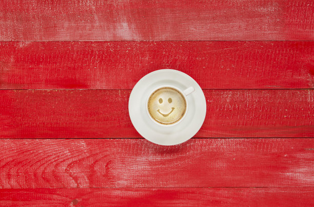 在咖啡上画笑脸图片下载