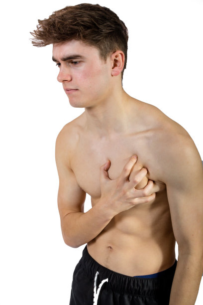 适合赤膊青年与疼痛图片下载