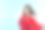 满意的顾客女士肩上扛着购物纸袋，冬季圣诞季图片下载