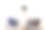 一个女人坐在沙发上，享受着一杯饮料图片下载