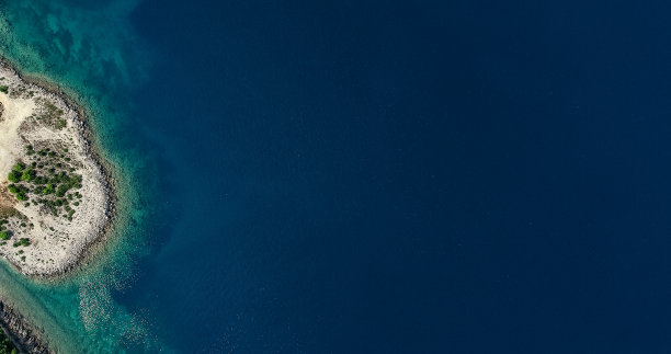 地中海海岸线图片下载