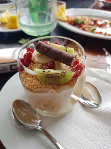 乳白色的甜点图片下载