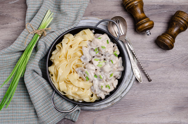 传统意大利奶油意面图片下载