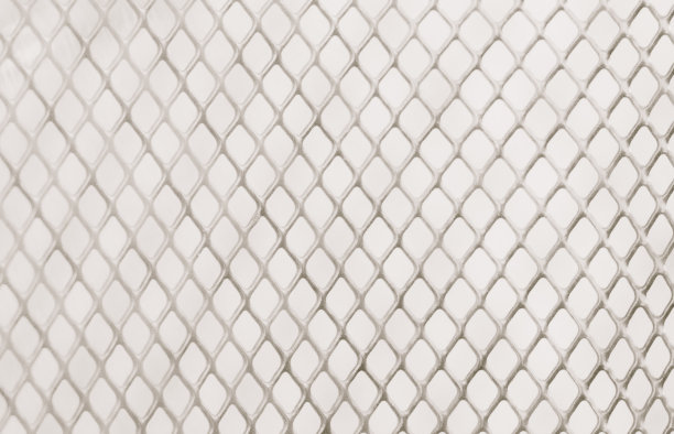 钢丝网在白色背景上隔离。图片下载