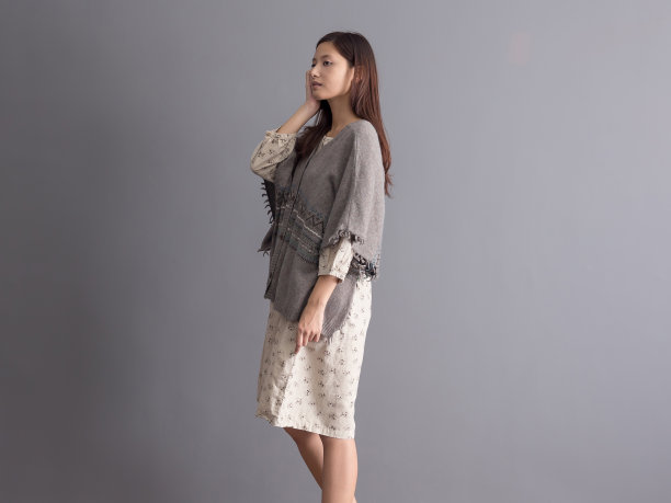 森女亚洲女性模特/在家放松图片下载