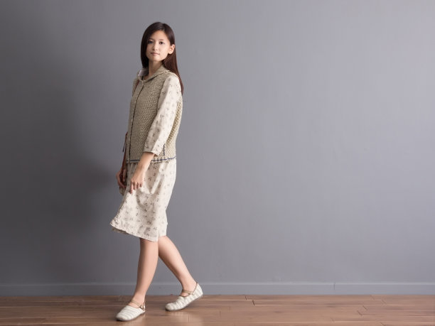 森女亚洲女性模特/在家放松图片下载