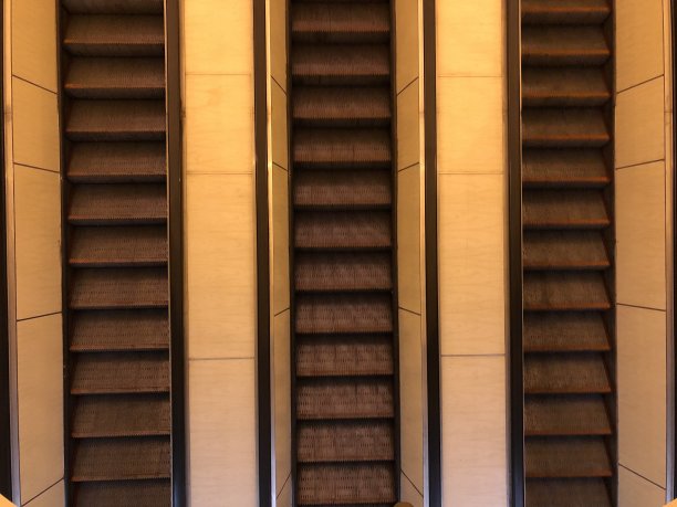 电梯、地铁、角度来看,金属图片下载