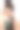 性感的女人戴着大而漂亮的项链和许多宝石图片下载