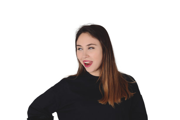 年轻女子眨眼图片下载