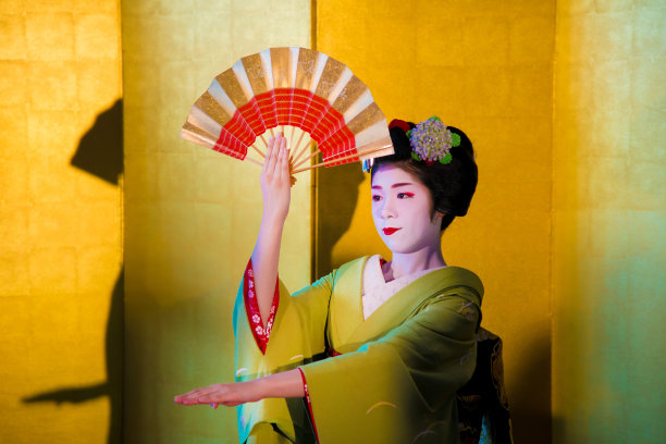 艺伎在日本表演图片下载