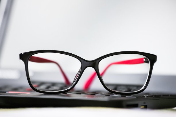 眼镜,笔记本电脑图片下载