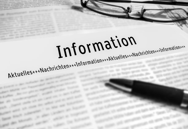 标题为“信息”的报纸图片下载