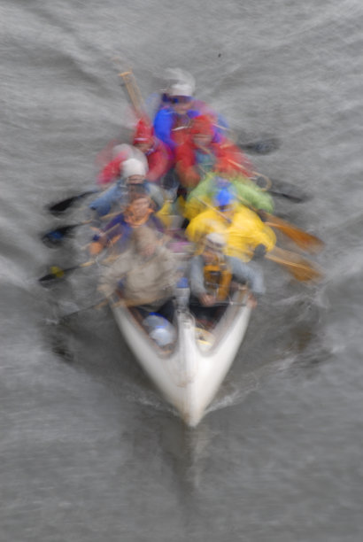 独木舟运动图片下载