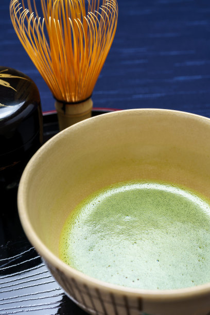 日本传统茶具与抹茶绿茶图片下载