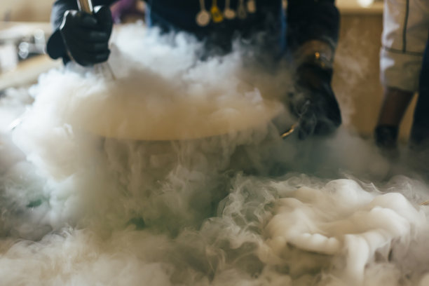 液态氮烹饪大师班图片下载