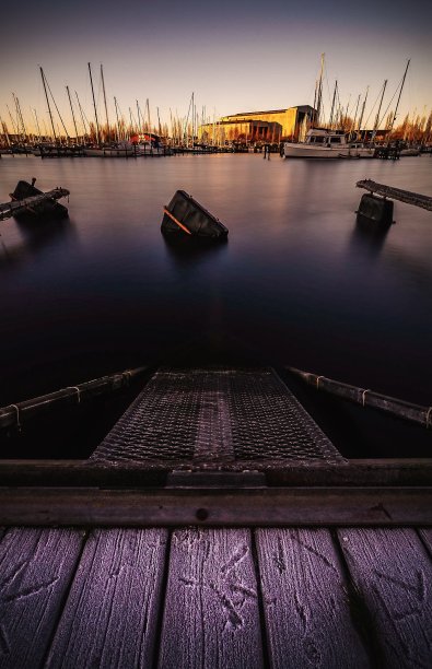 海洋深处图片下载