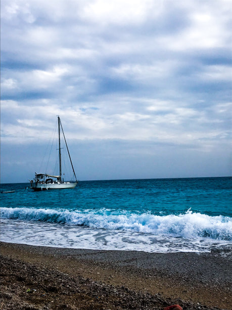 海上的小船图片下载
