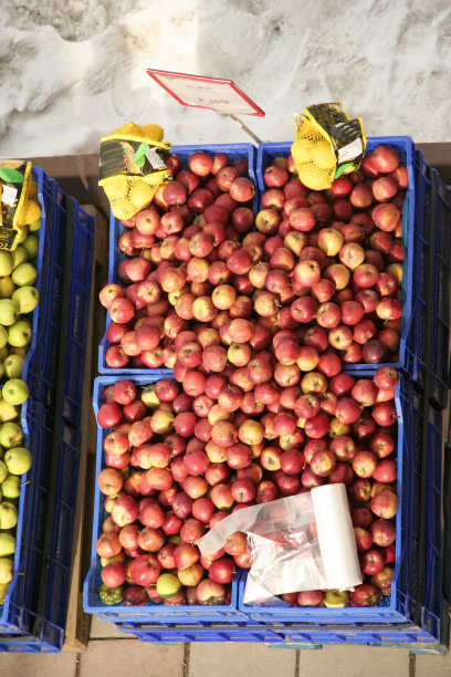 苹果在篮子里图片下载