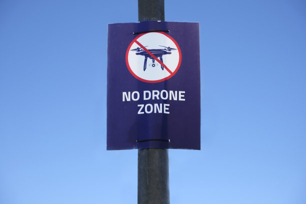 无人驾驶飞机在盖特威克机场的天空标志飞行不允许或允许的空域图片下载