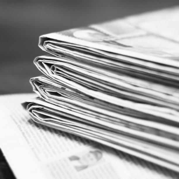 堆报纸图片下载