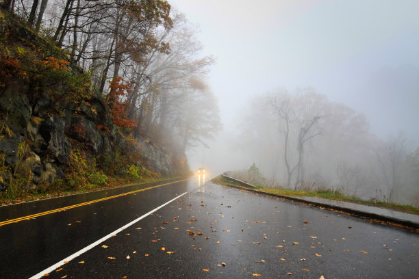 冷雨烟山国家公园图片下载