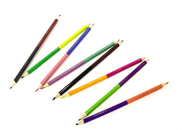 彩色铅笔在白色背景，复制空间图片下载