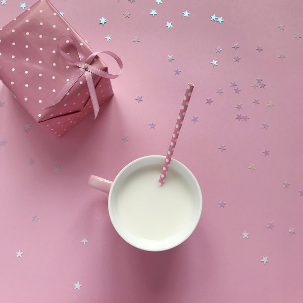 情人节和生日的礼物图片下载