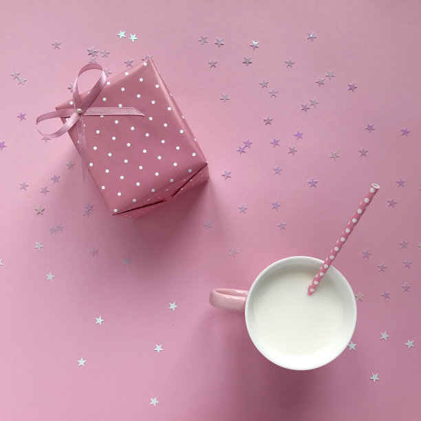 情人节和生日的礼物图片下载