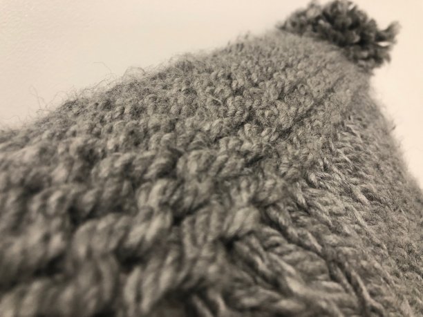 枕头靠垫毛灰色图片下载