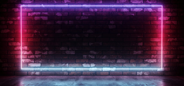 俱乐部霓虹灯科幻复古未来发光矩形框架形状梯度发光粉紫色蓝色光在垃圾砖墙混凝土反射地板暗室3D渲染图片下载