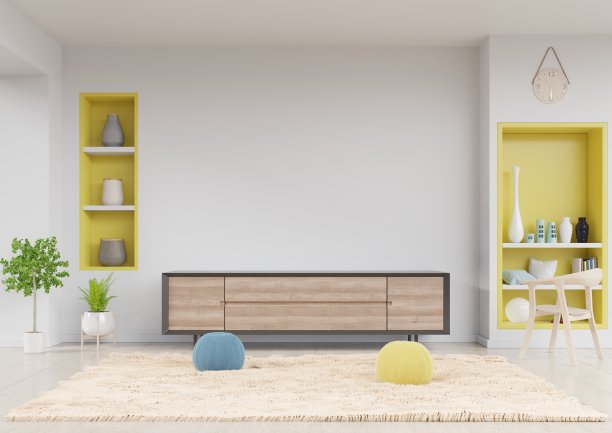 橱柜电视在现代客厅与黄色的架子，桌子，花，椅子和植物图片下载