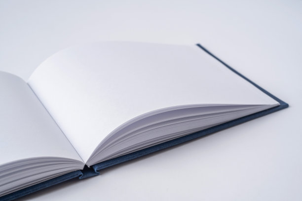 透视蓝色笔记本与打开页图片下载