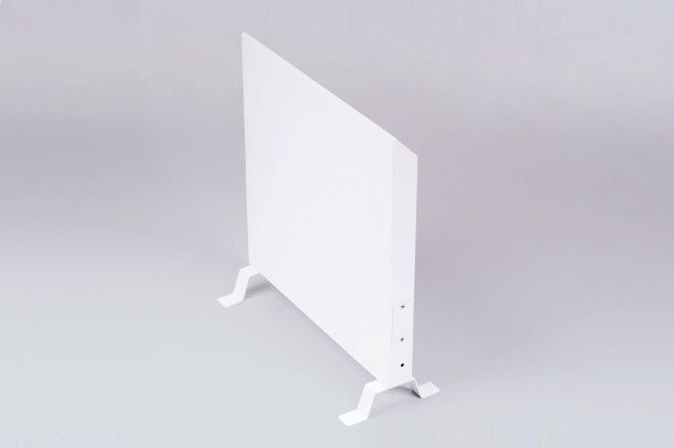 电子陶瓷加热器。在白色的背景上图片下载