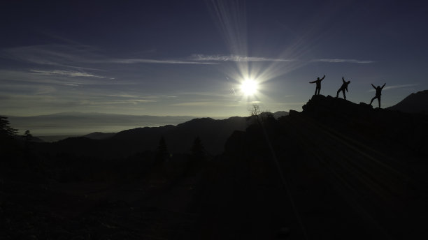 精力充沛、积极平和地开始新的一天图片下载