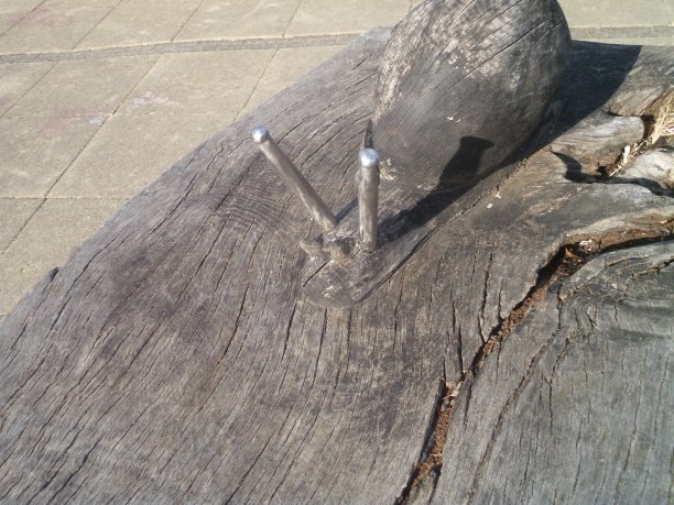 免费24/7公共公园操场蛞蝓玩具的学步图片下载