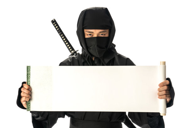 日本忍者展示白色卷轴。图片下载