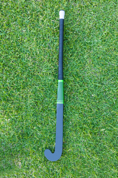 曲棍球棒孤立在白色图片下载