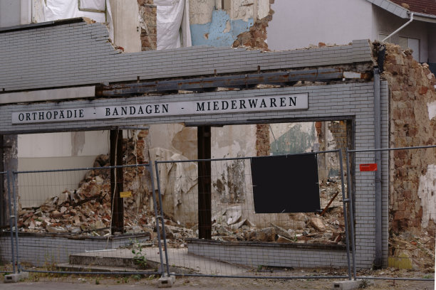 一家旧商店的废墟图片下载