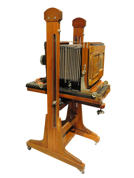 古董古董木制的老相机孤立在白色的背景图片下载