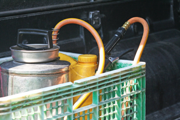 注射设备消除白蚁图片下载