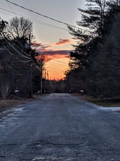 日落在街道的尽头图片下载