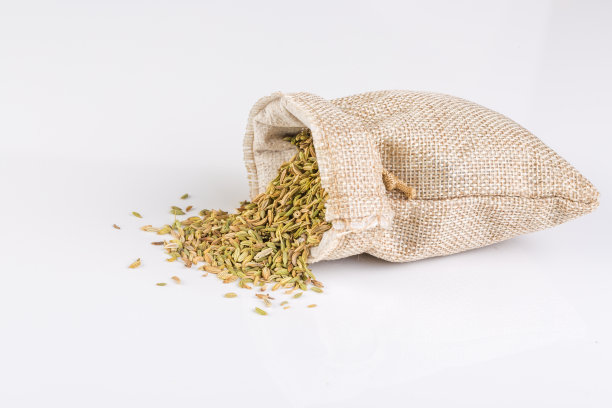 袋装茴香种子的特写图片下载