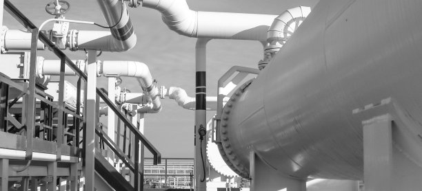 炼油厂的热交换器。加热汽油空气冷却器图片下载