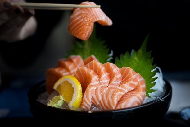 三文鱼切肉图片下载