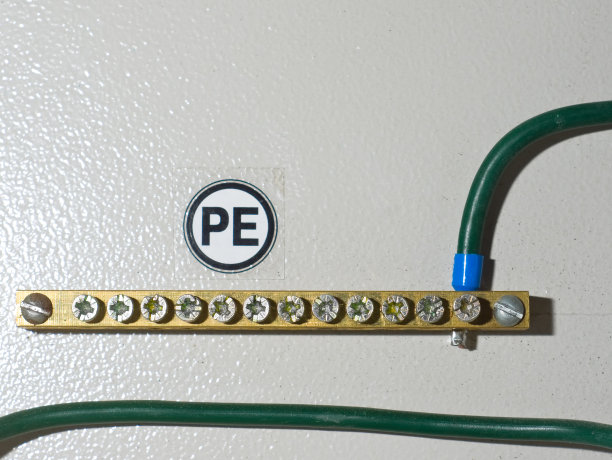 保护箱内接地母线图片下载