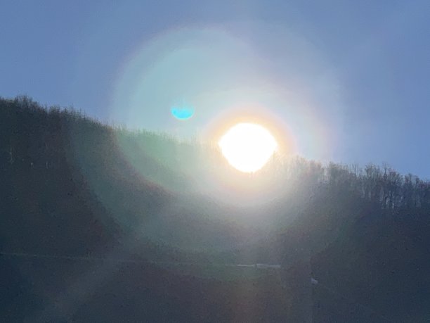 在山顶上过圣诞节图片下载