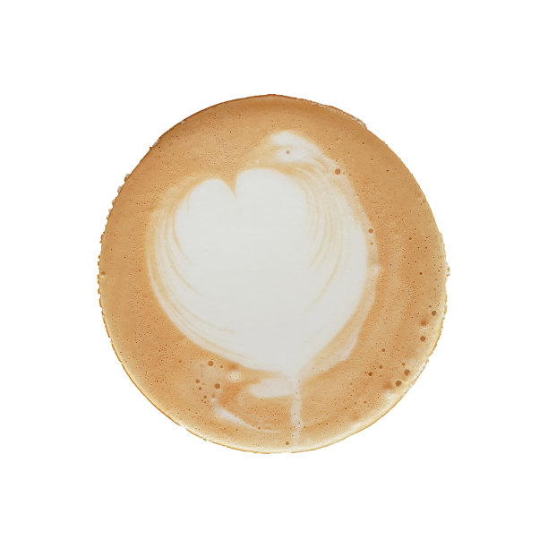 白色背景上孤立的咖啡拿铁心形图案图片下载