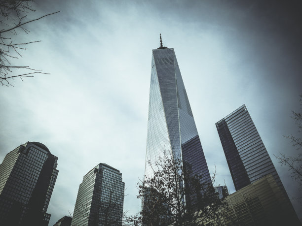 摩天大楼金融区，现代办公大楼，企业商业区图片下载