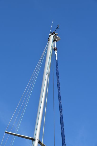 游艇和天空图片下载