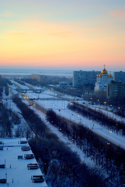 变形大教堂的景色图片下载
